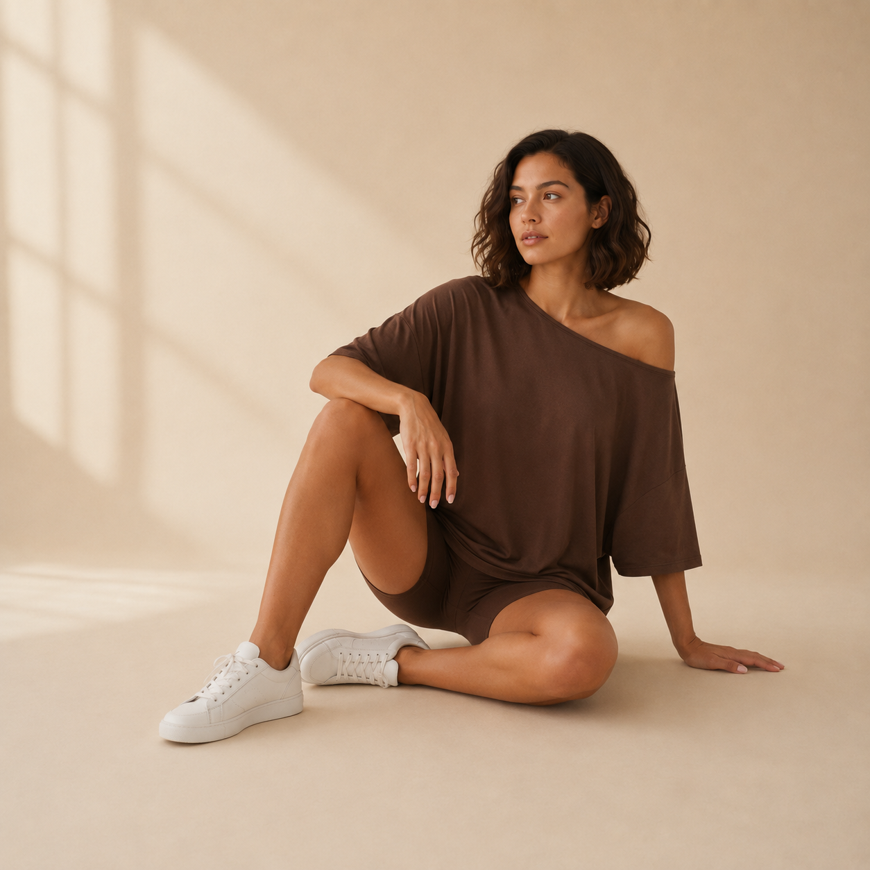 Wide-Neck Lounge Set